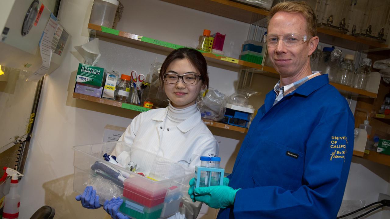 Baskin Research Award Winner Wenzhe Li stands with Assistant Professor Richard McKenney, Department of Molecular and Cellular Biology. Li and McKenney investigate the molecular motor cytoplasmic dynein. David Slipher/UC Davis Wenzhe Li stands with Assistant Professor Richard McKenney