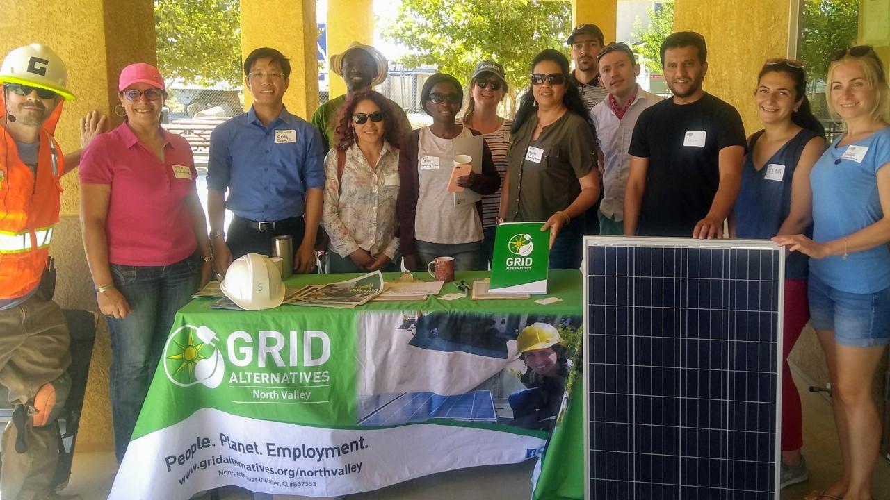 Humphrey Fellows volunteering with GRID