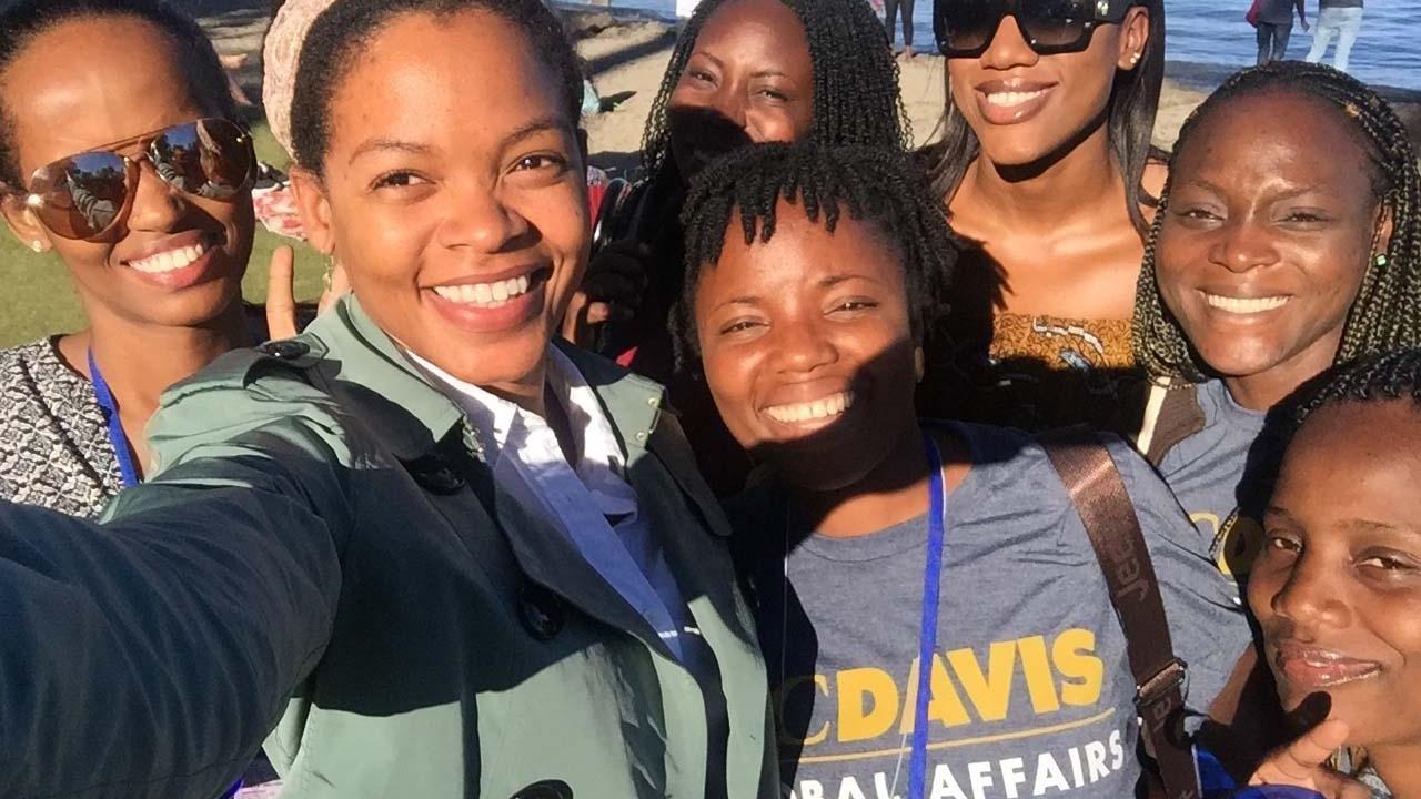 Tene Goodwin and Mandela Fellows Selfie