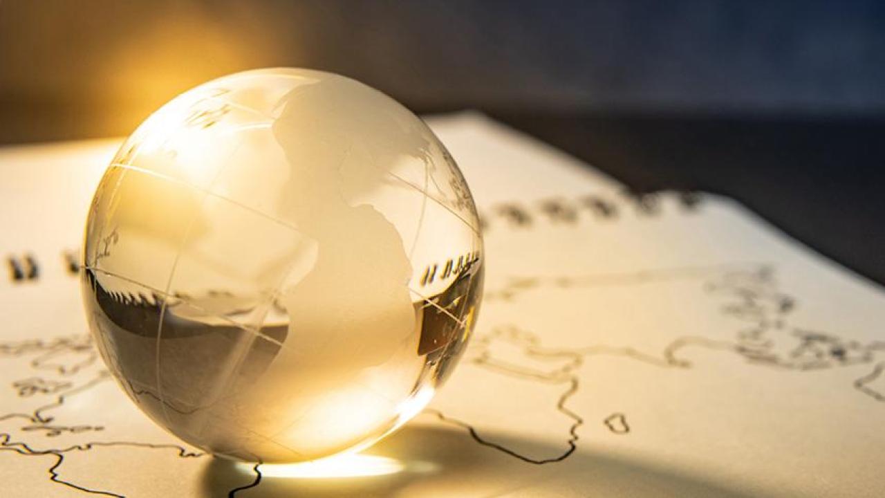 Getty Images Globe Graphic
