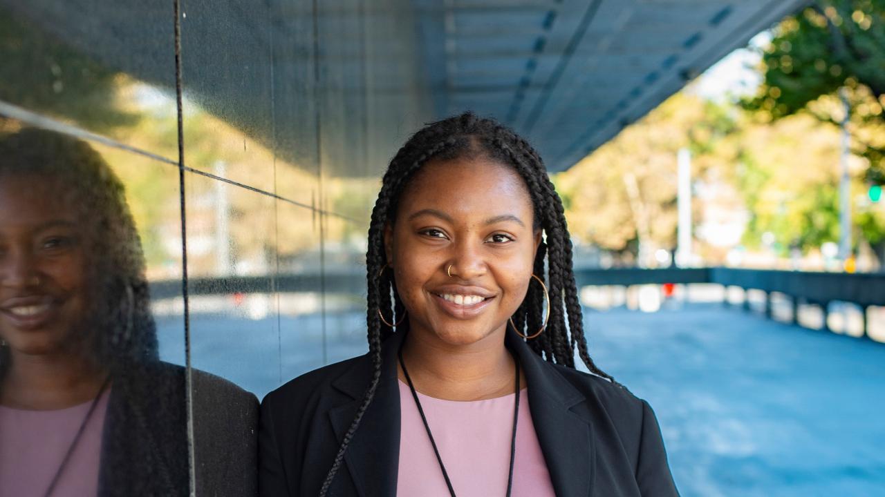 As a Marshall Scholar, UC Davis alumna Valencia Scott (B.A., anthropology and international relations, ’20) will pursue a doctorate in criminology at the University of Oxford, focusing her studies on the criminalization of Black immigrants.