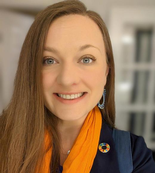Sarah Olson Headshot