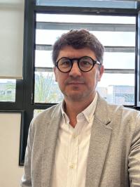 Headshot of Alberto Garcia-Prats.