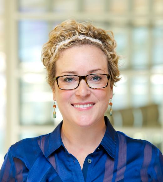 Bonnie Shea headshot