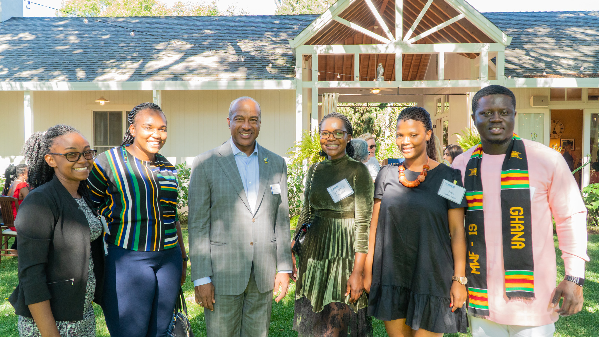 Mandela Fellows with Chancellor