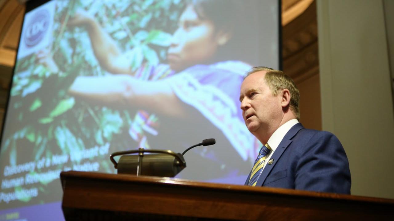 Michael Lairmore giving the talk “The role of veterinarians in global health, from food security to disaster preparedness and management”. Credit: Catholic University Michael Lairmore giving the talk “The role of veterinarians in global health, from food security to disaster preparedness and management”.